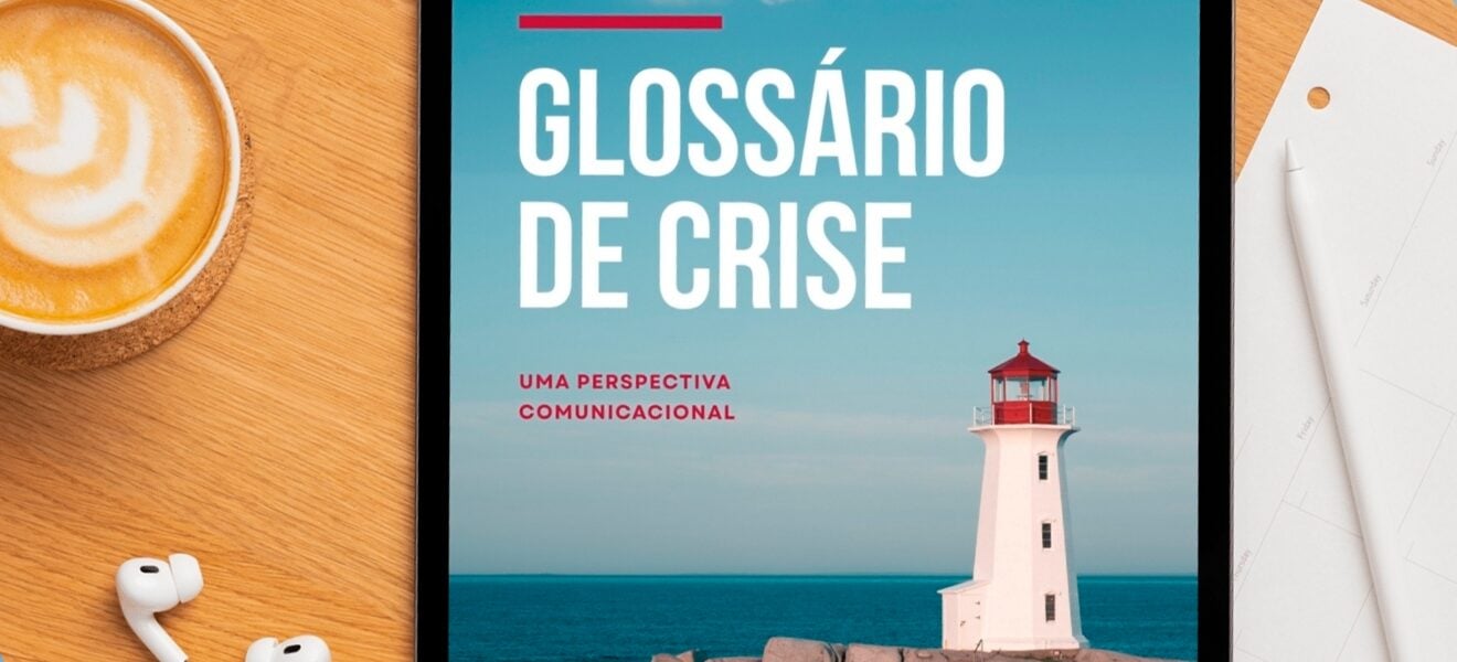 Imagem em destaque para Professores da Cásper participam da produção do livro "Glossário de Crise: uma perspectiva comunicacional"