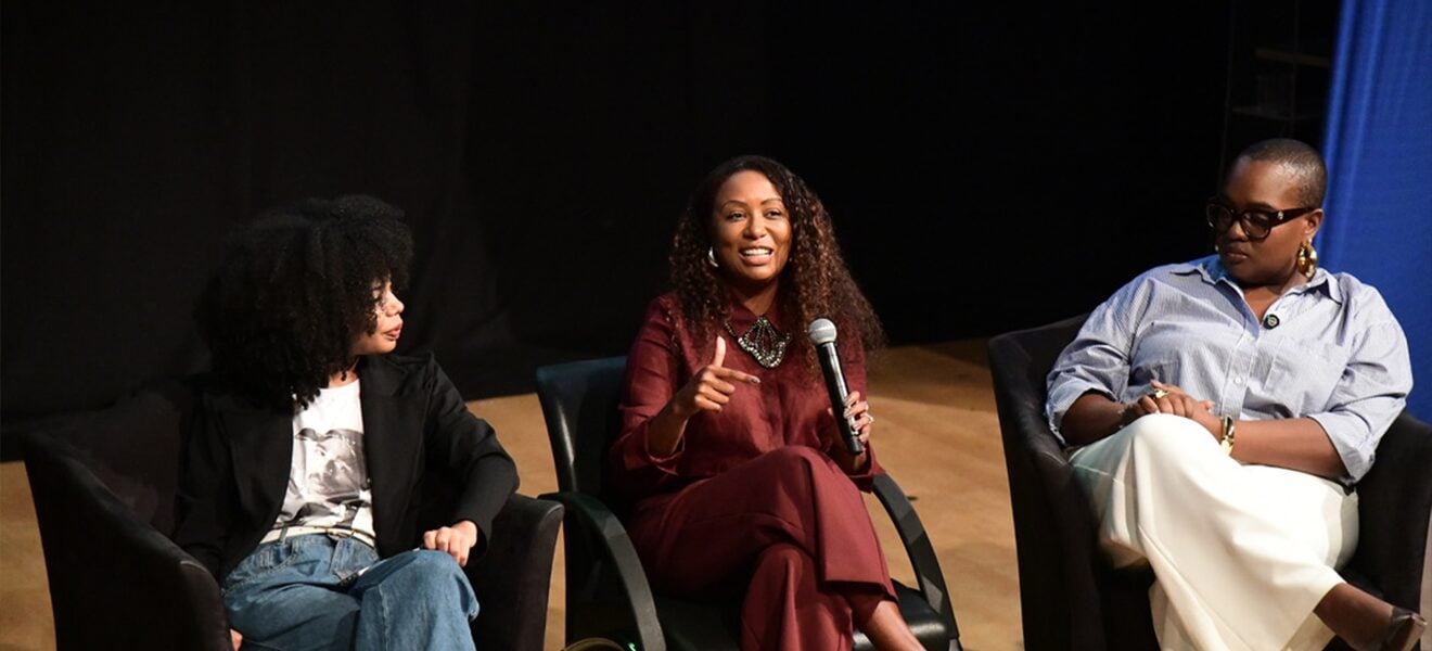 Imagem em destaque para Coletivo AfriCásper realiza palestra "Corpos Negros nas Mídias Brasileiras" no Teatro Cásper Líbero