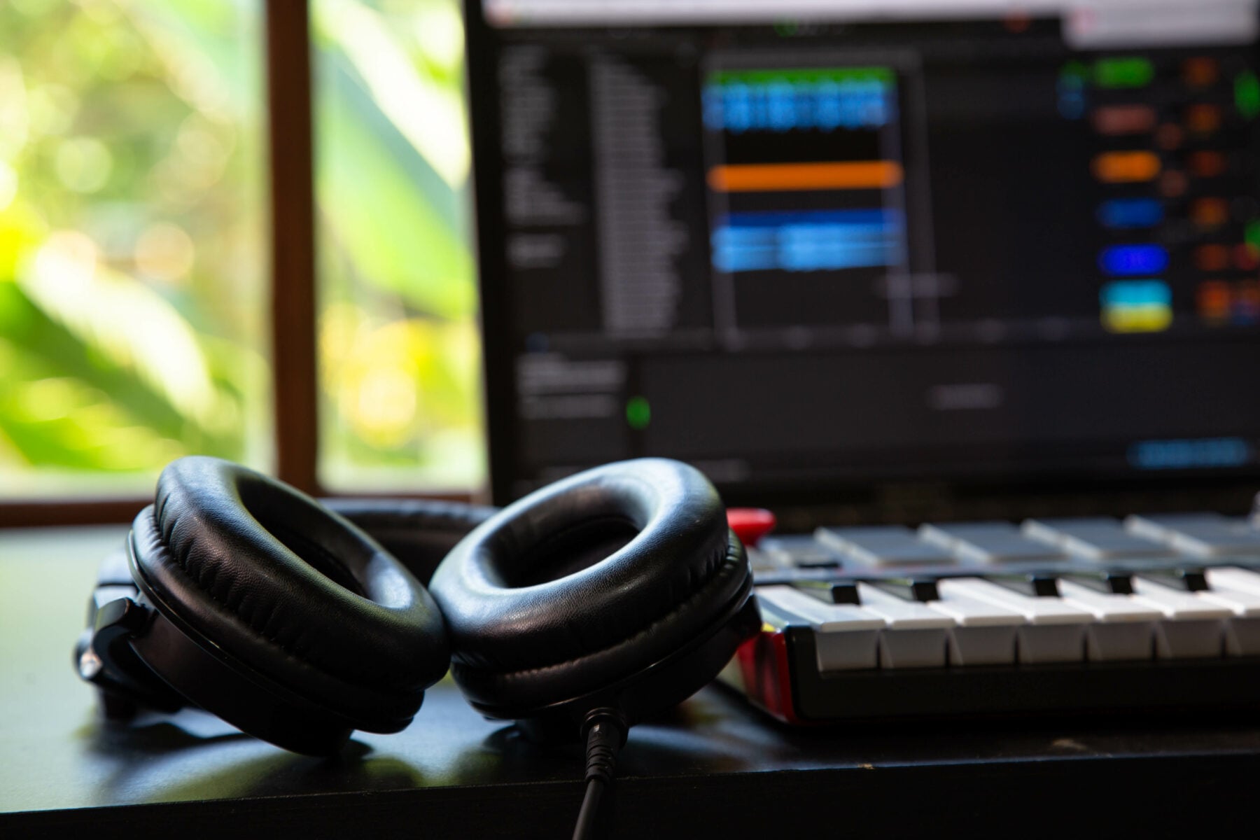Notícia: CBN exibe reportagem produzida por Casperianos sobre inteligência artificial na música